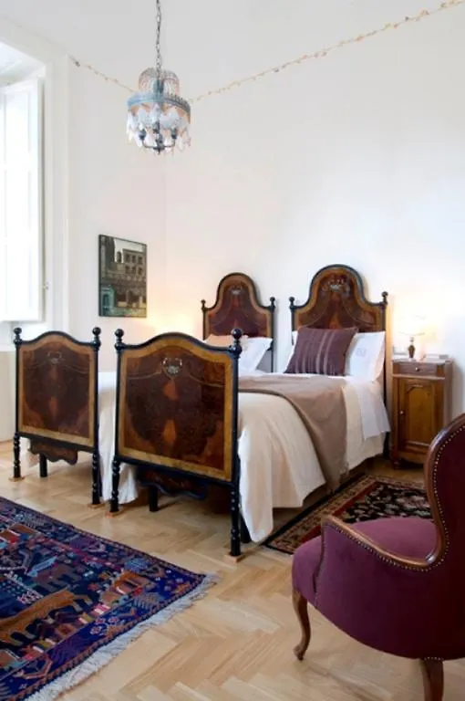 לצ'ה Palazzo De Giorgi B&B