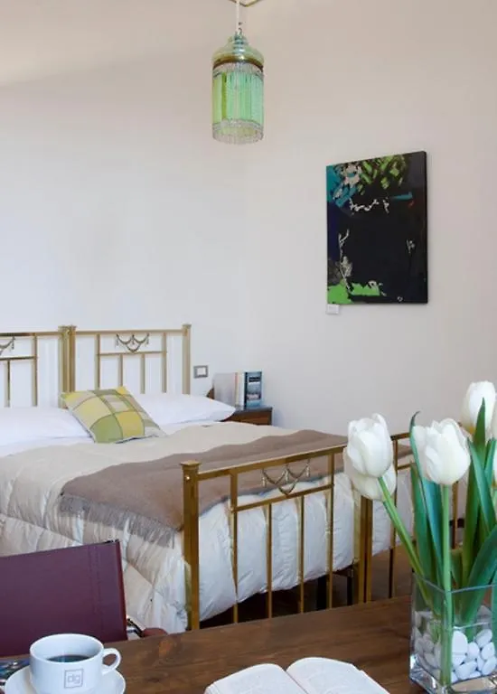 לצ'ה Palazzo De Giorgi B&B 5*,