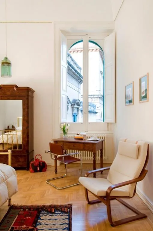 לינה וארוחת בוקר לצ'ה Palazzo De Giorgi B&B