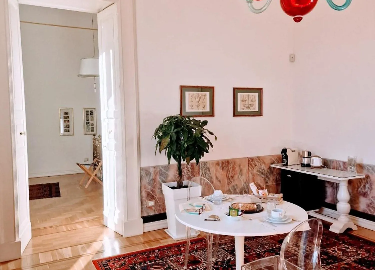 לצ'ה Palazzo De Giorgi B&B לינה וארוחת בוקר