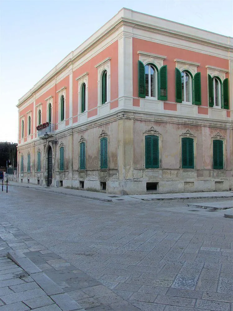 לינה וארוחת בוקר לצ'ה Palazzo De Giorgi B&B