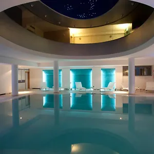 Arthotel & Park מלון